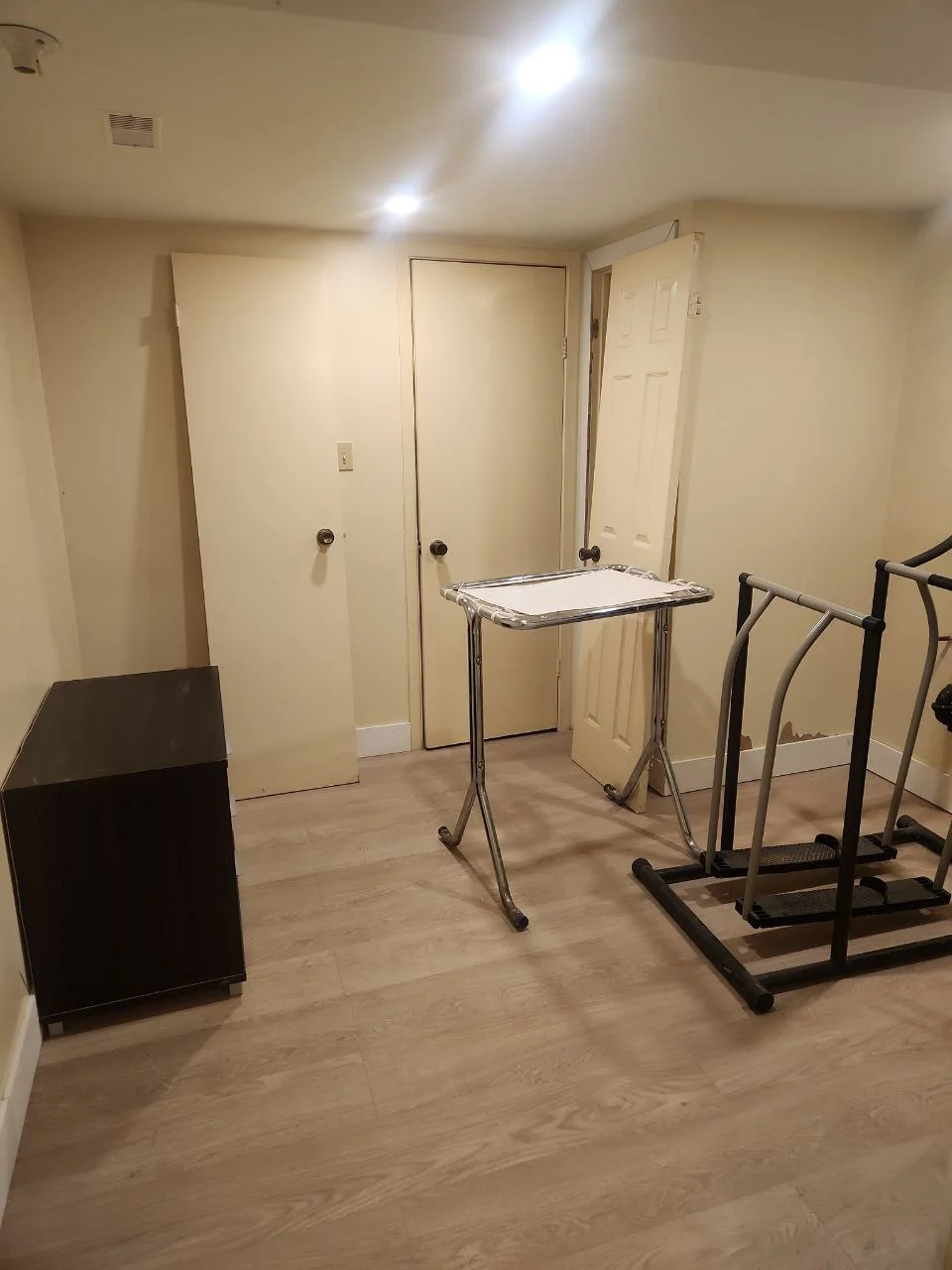 Compact Office Renovation