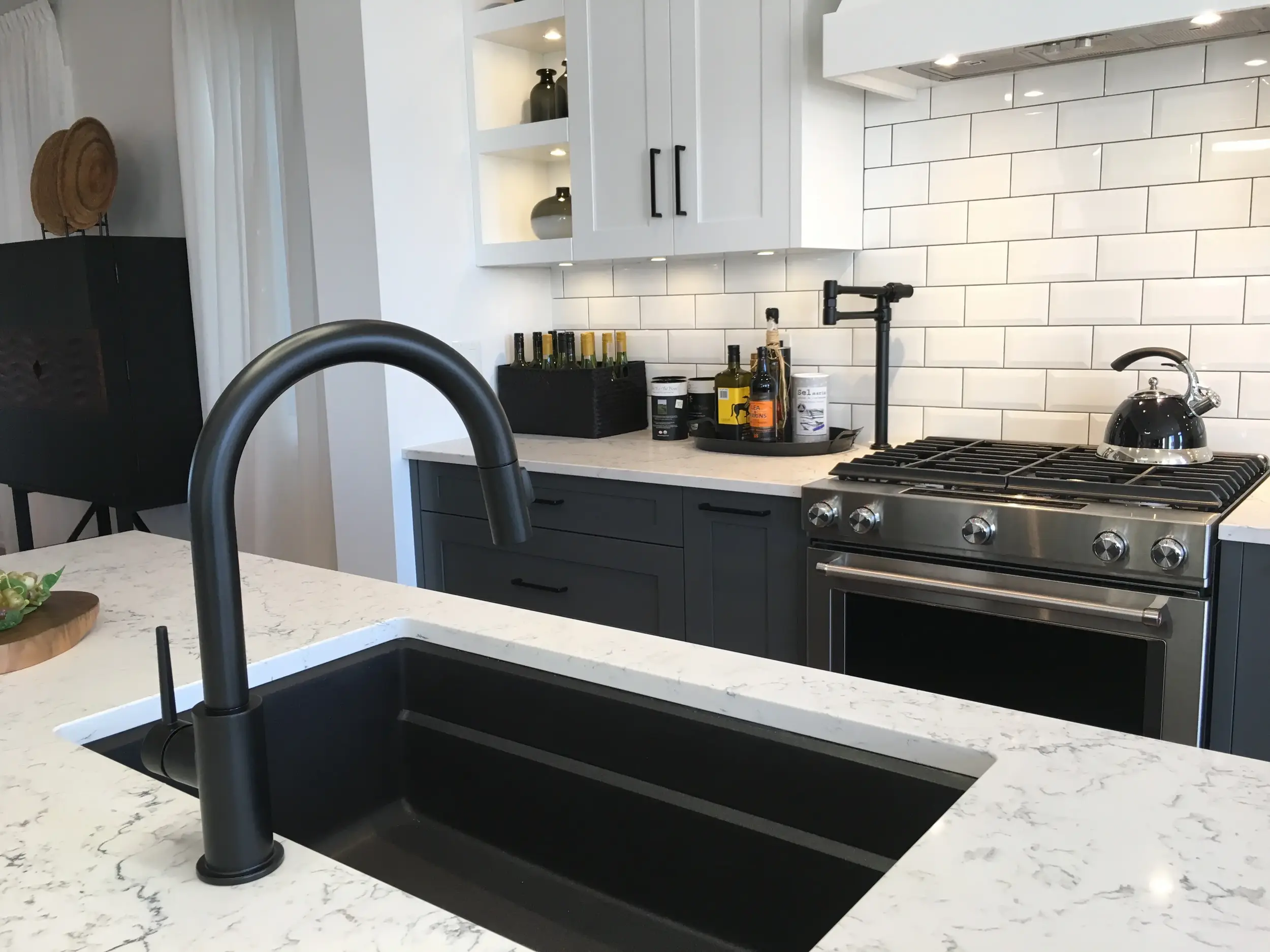 Kitchen plumbing fixtures Toronto